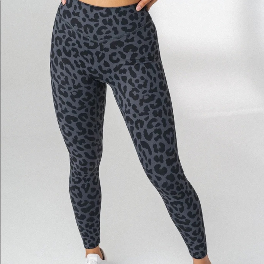 Balance Athletica Kingdom Collection Lux Panther Black Pants 7/8